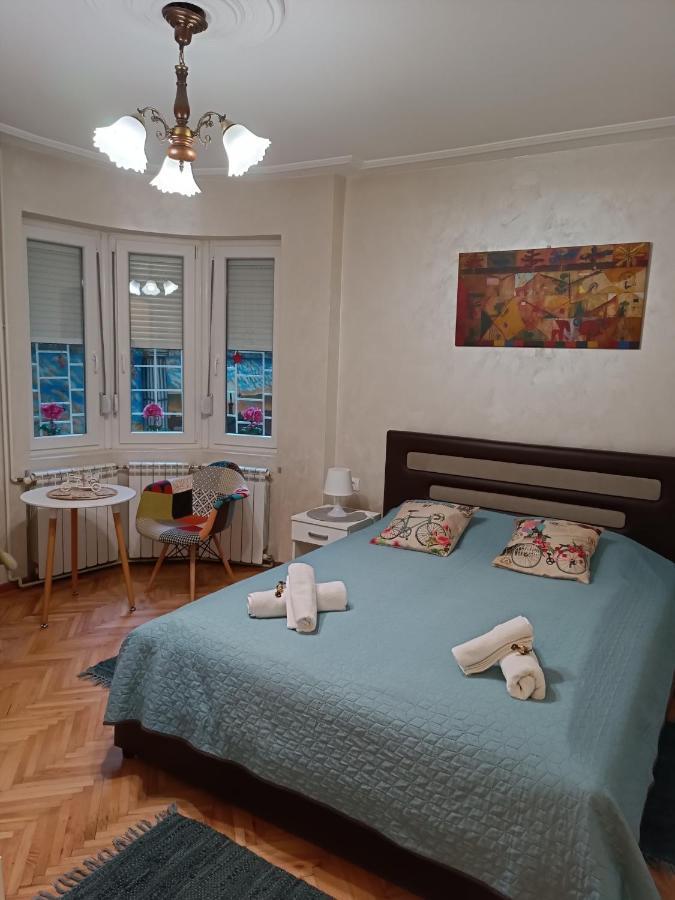 Bohemian Dawn Apartment Белград Екстер'єр фото